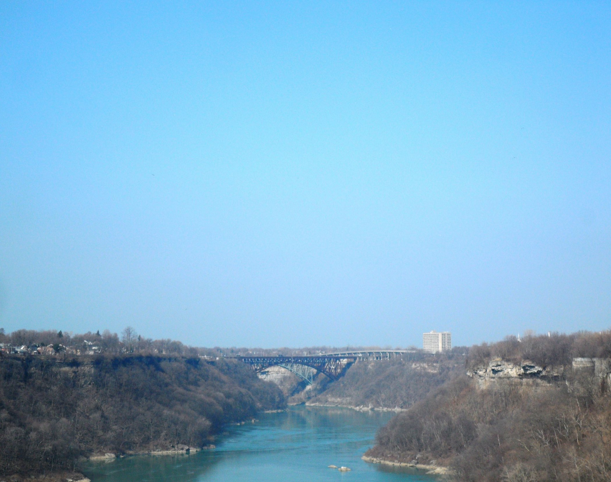Whitewater rapids racing through the Niagara Gorge